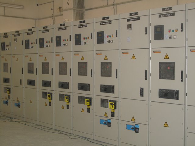 Tủ điện phân phối hạ thế cho tòa nhà - Công Ty TNHH Công Nghiệp Phúc Lâm